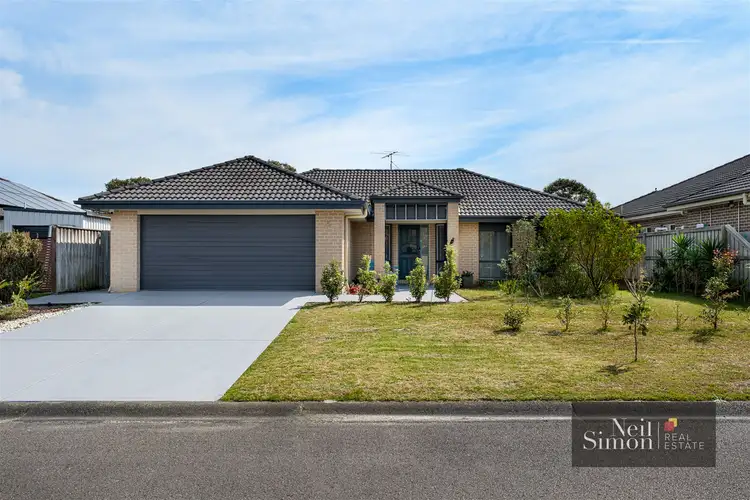 5 Garden Way, Tanilba Bay NSW 2319