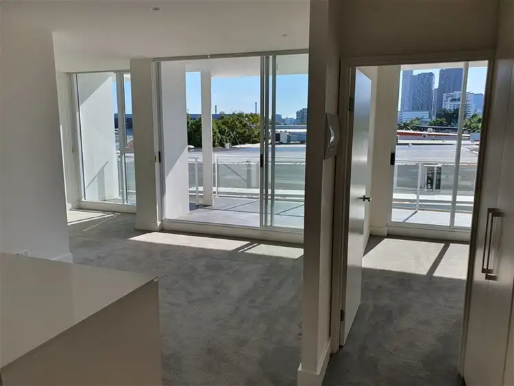 205/8 Bank Street, West End QLD 4101