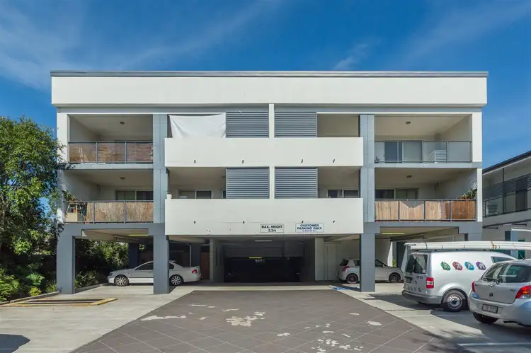 2/76 Old Cleveland Road, Greenslopes QLD 4120