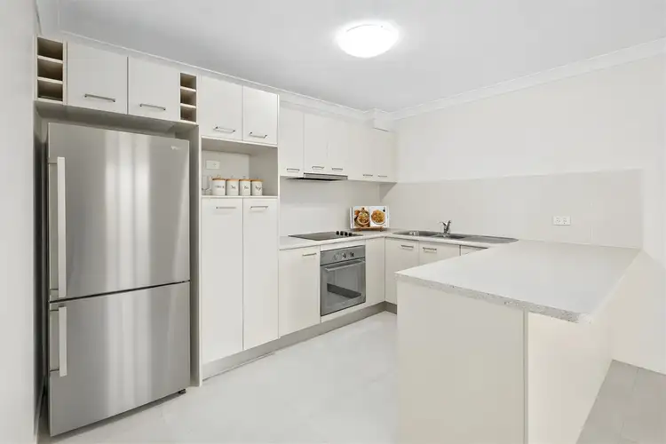 Second view of Homely unit listing, 2/76 Old Cleveland Road, Greenslopes QLD 4120