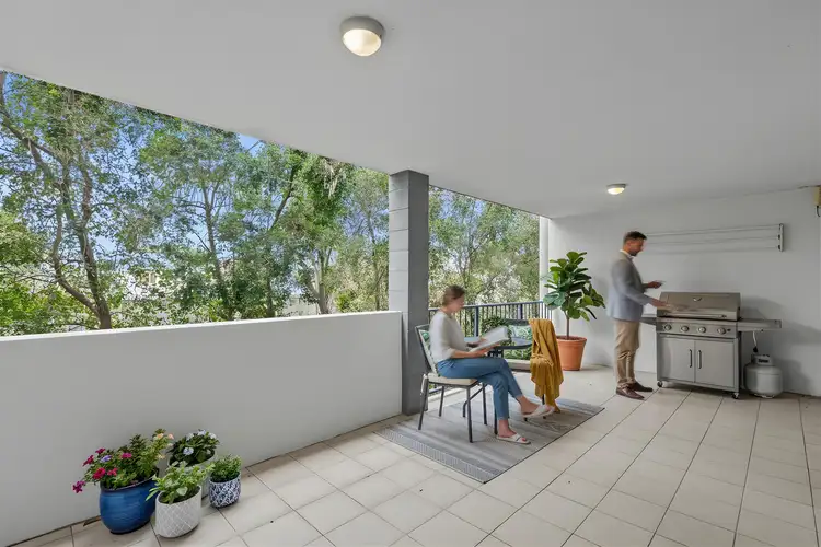 Third view of Homely unit listing, 2/76 Old Cleveland Road, Greenslopes QLD 4120