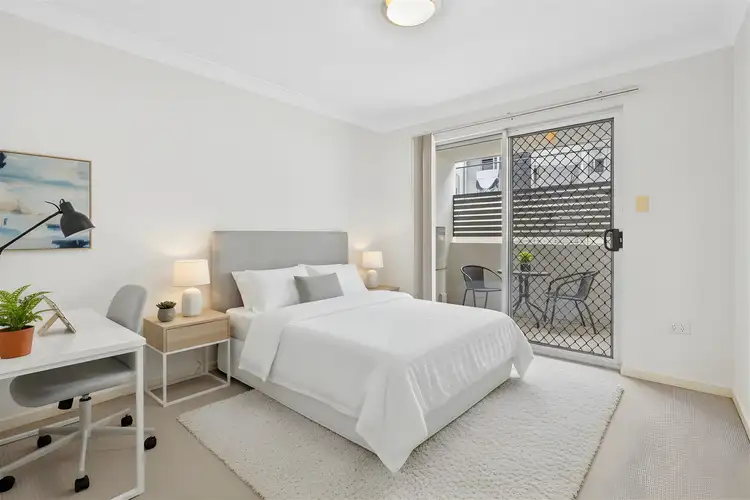 Fourth view of Homely unit listing, 2/76 Old Cleveland Road, Greenslopes QLD 4120