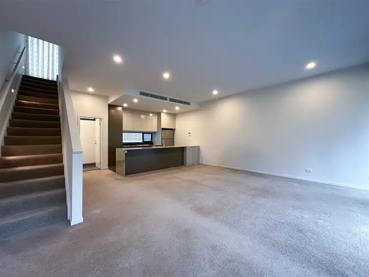 70 Geographe St, Docklands VIC 3008