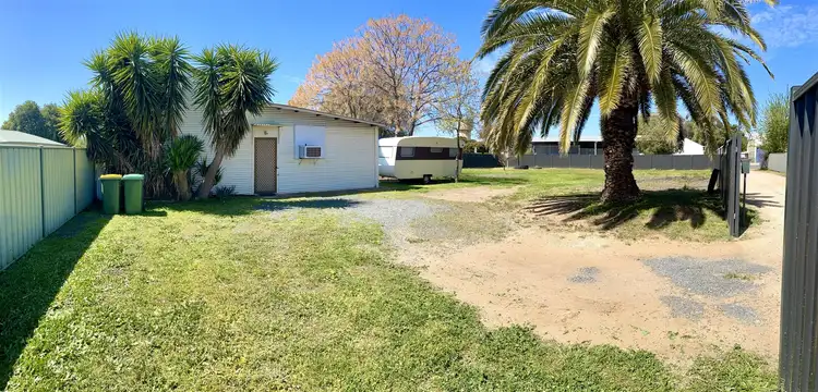 1 Osborne Street, Urana NSW 2645