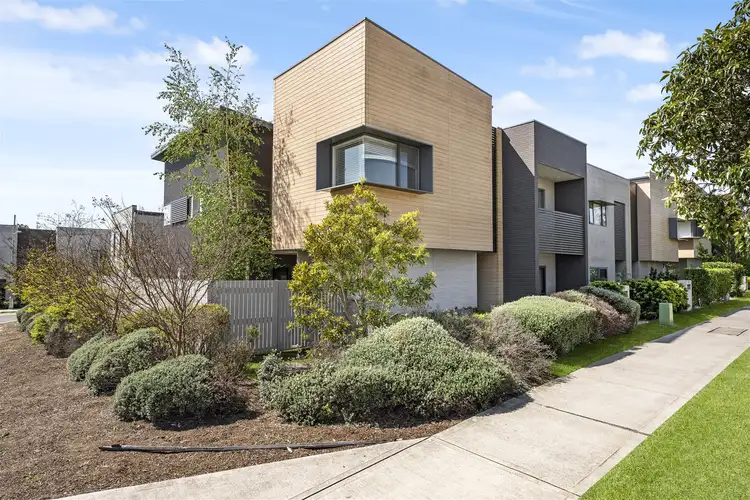 5 Gledswood Hills Drive, Gledswood Hills NSW 2557