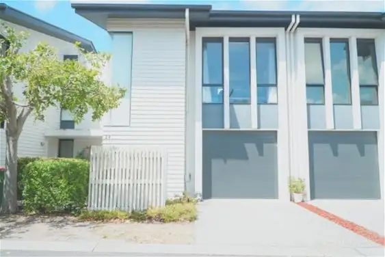 Fifth view of Homely townhouse listing, Unit 24/1 Ancora Crescent, Hope Island QLD 4212