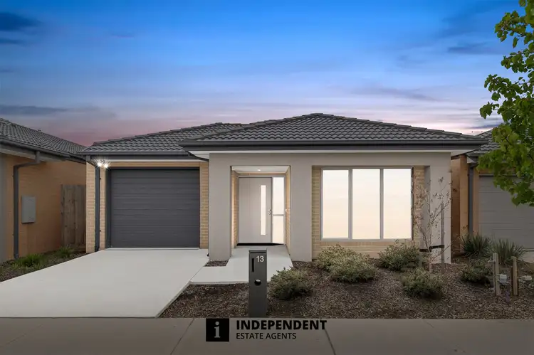 13 Kelpie Street, Cranbourne East VIC 3977