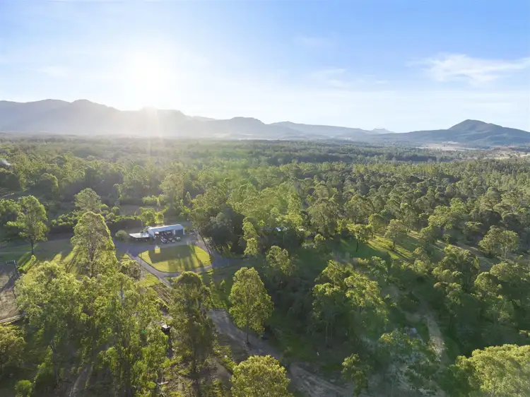 7392 Cunningham Highway, Mount Edwards QLD 4309