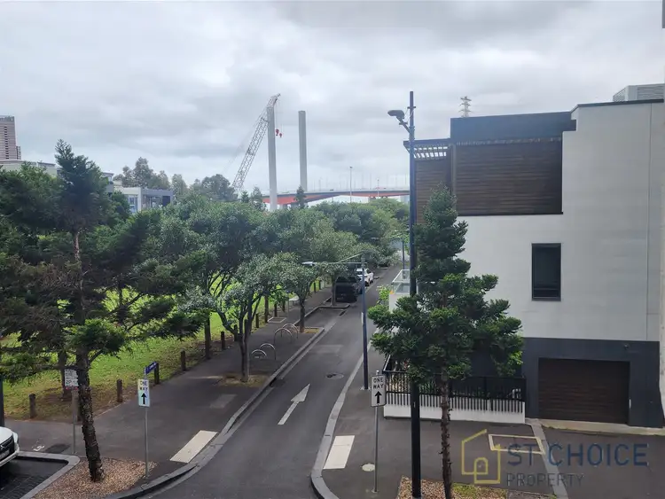 102/16 Pearl River Road