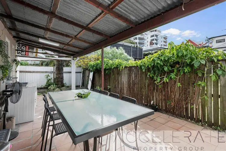 11/74 Bradley Street, Spring Hill QLD 4000