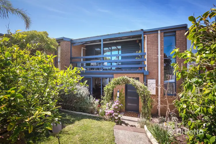 2 /44 - 45 Nepean Highway, Seaford VIC 3198