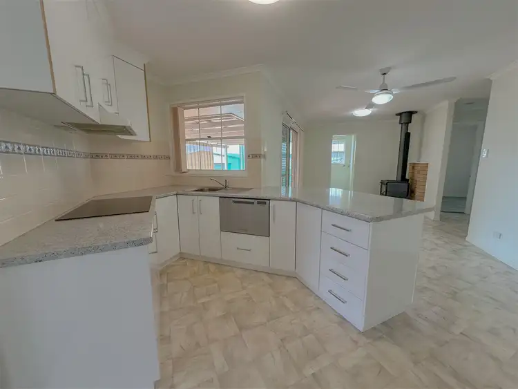 Second view of Homely house listing, 5 Wright Court, Stanthorpe QLD 4380