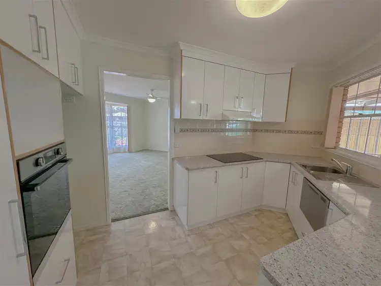 Fourth view of Homely house listing, 5 Wright Court, Stanthorpe QLD 4380