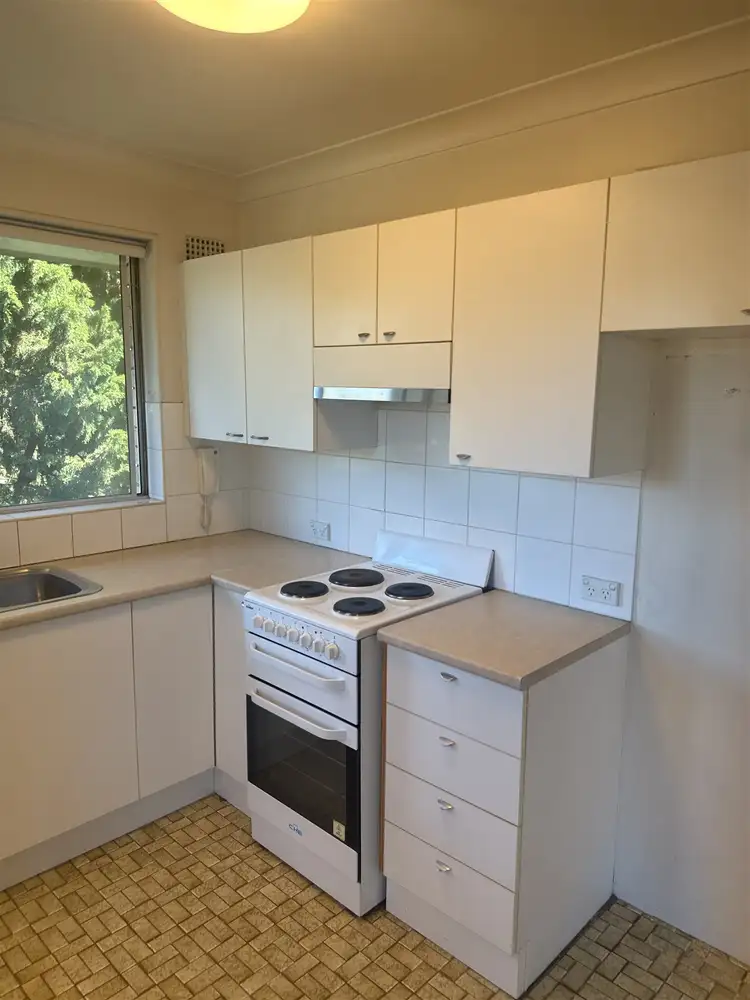 Third view of Homely unit listing, 10/16 Dee Why Pde, Dee Why NSW 2099