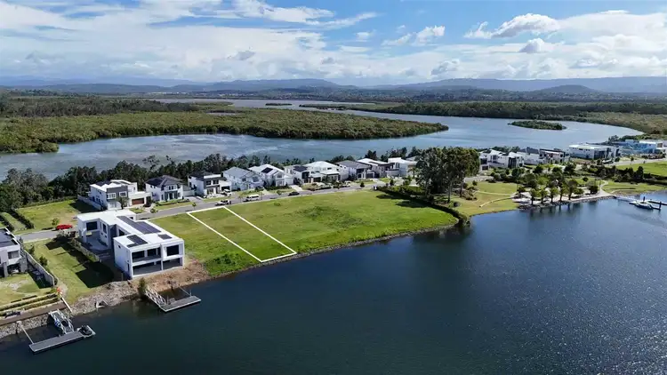 60 Lake Serenity Blvd