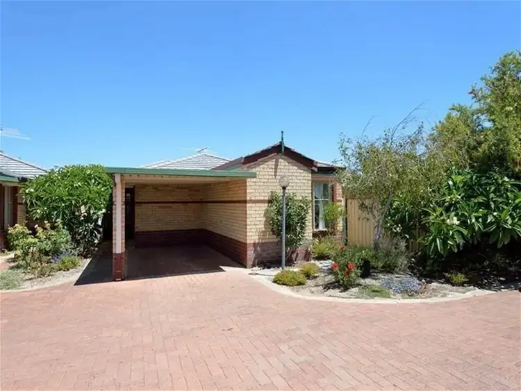 9/10 Elanora Dr, Cooloongup WA 6168