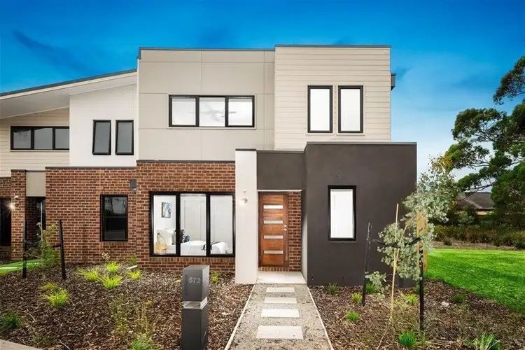 572 Findon Rd, South Morang VIC 3752