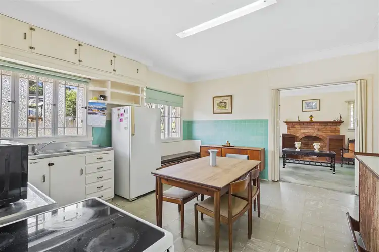 Fifth view of Homely house listing, 258 Wynnum North Rd, Wynnum QLD 4178