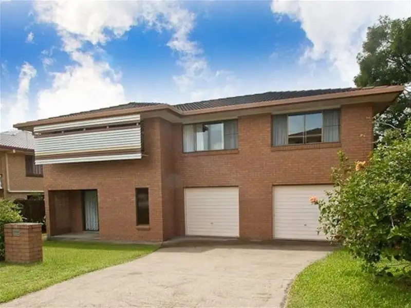 Main view of Homely house listing, 10 Banwell Crescent, Carindale QLD 4152