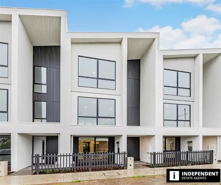 21 Panama Road, Cranbourne West VIC 3977