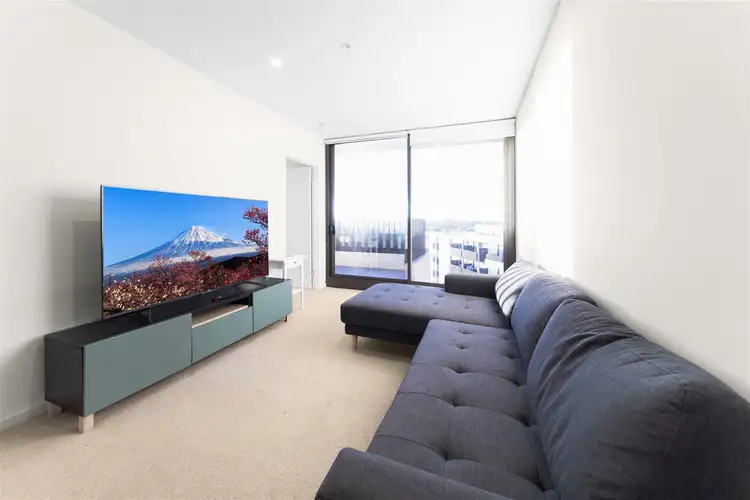 702B/10 STATION STREET, Caulfield North VIC 3161