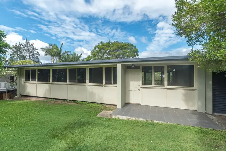 12 Hull Street, Carina QLD 4152