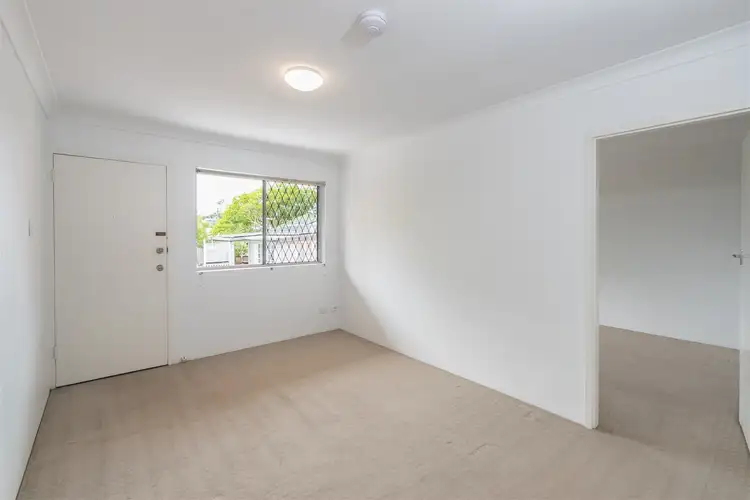 Third view of Homely unit listing, 6/186 Juliette Street, Greenslopes QLD 4120