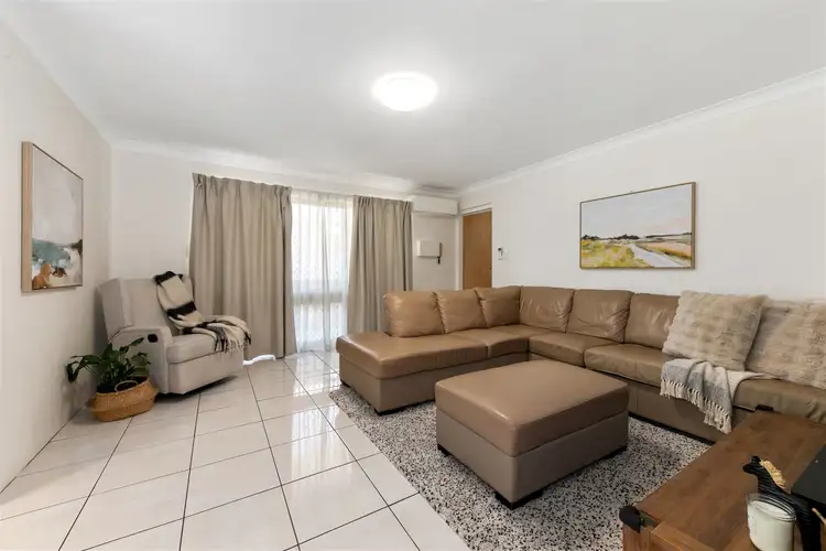 1/17 Logan Street, Greenslopes QLD 4120