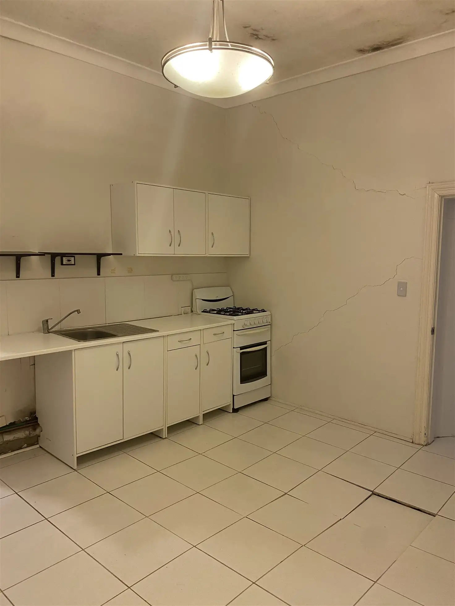 Main view of Homely unit listing, 2/94 Victoria Avenue, Chatswood NSW 2067