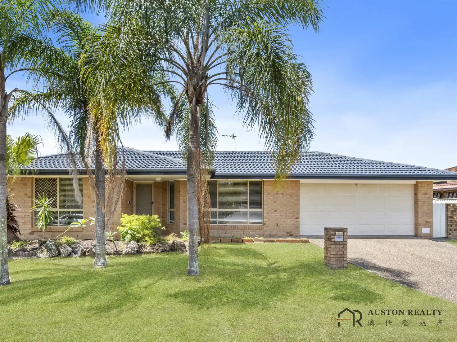 Main view of Homely house listing, 4 Heidelberg Circuit, Robina QLD 4226