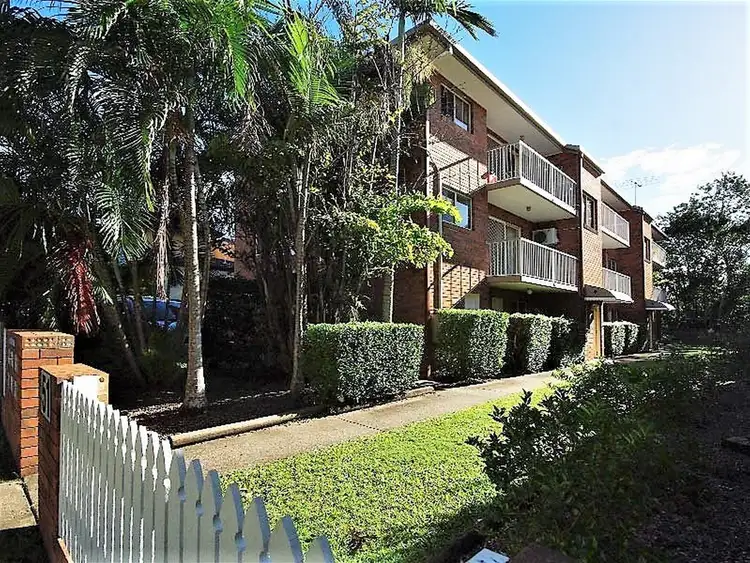 1/51 Knowsley Street, Greenslopes QLD 4120