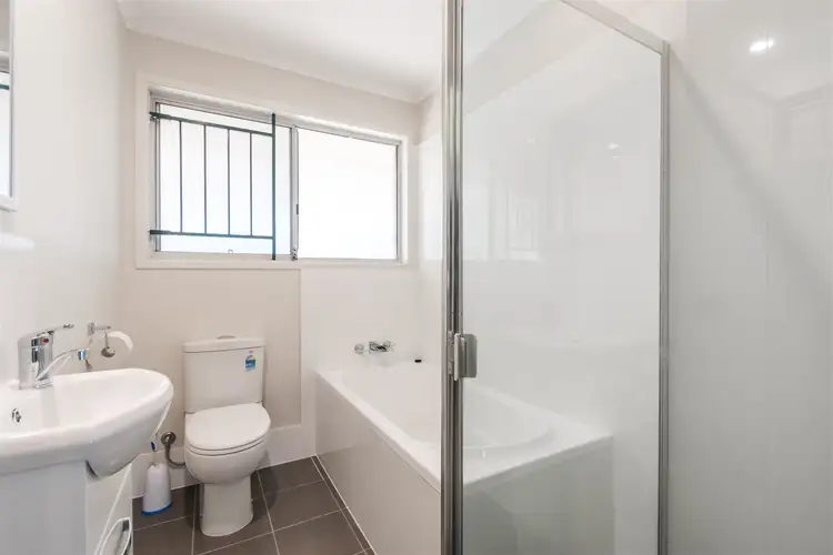 Second view of Homely other listing, R5/1 Grattan Street, Woolloongabba QLD 4102