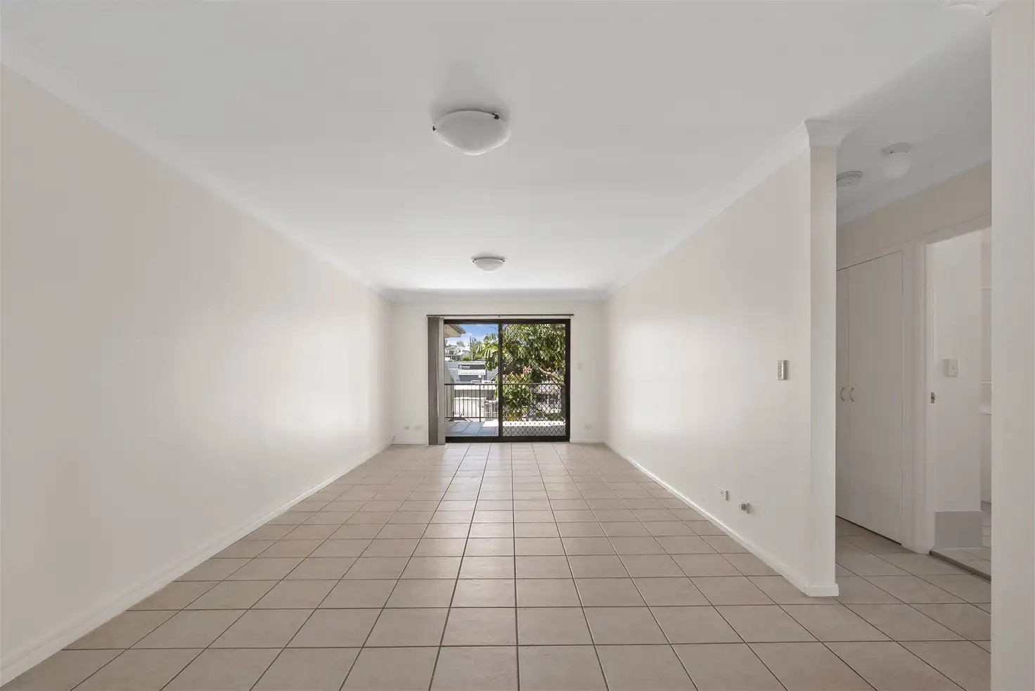 Main view of Homely unit listing, 5/8 Palmer Street, Greenslopes QLD 4120