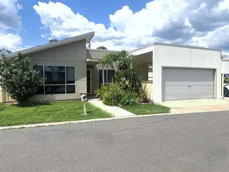 2/73 Centenary Dr Nth, Middlemount QLD 4746