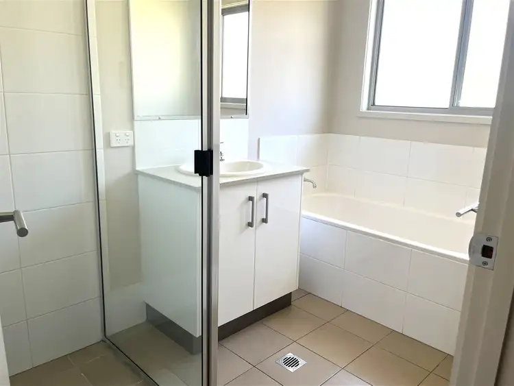 Fifth view of Homely house listing, 2/73 Centenary Dr Nth, Middlemount QLD 4746