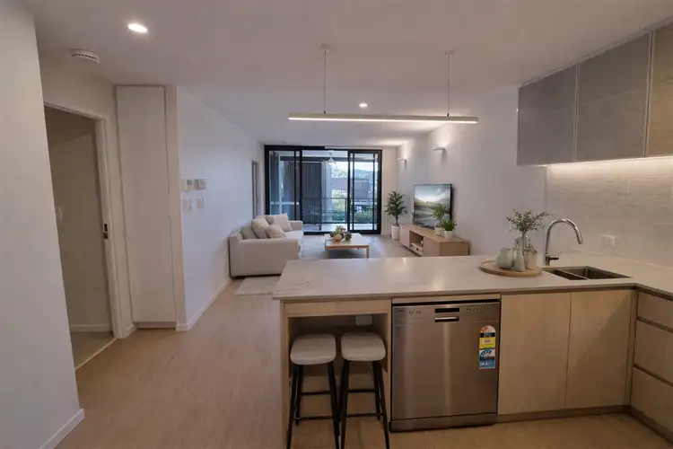 406/68 Sir Fred Schonell Drive