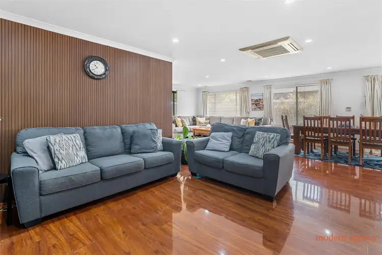 44 Colesbrook Drive