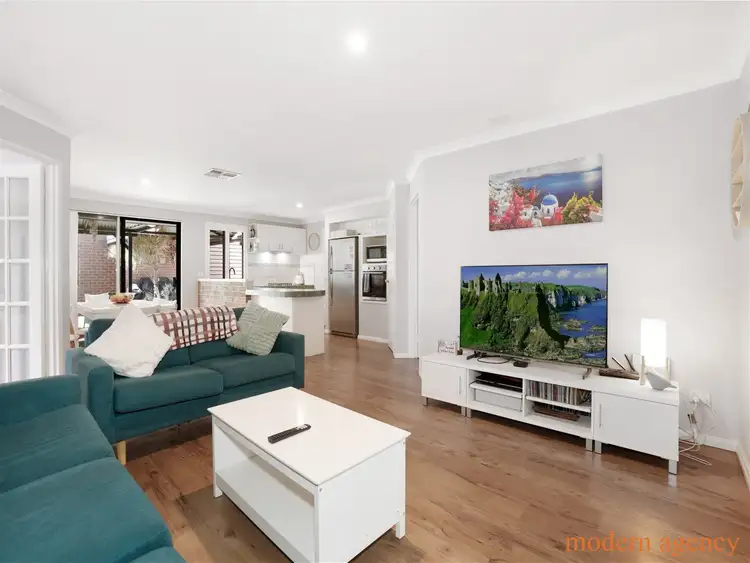 5 Foxglove Avenue