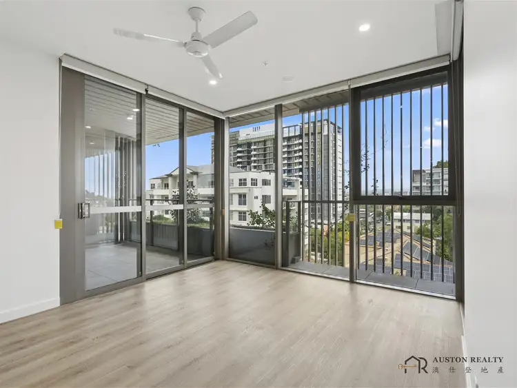 704/15-17 Waverley Street