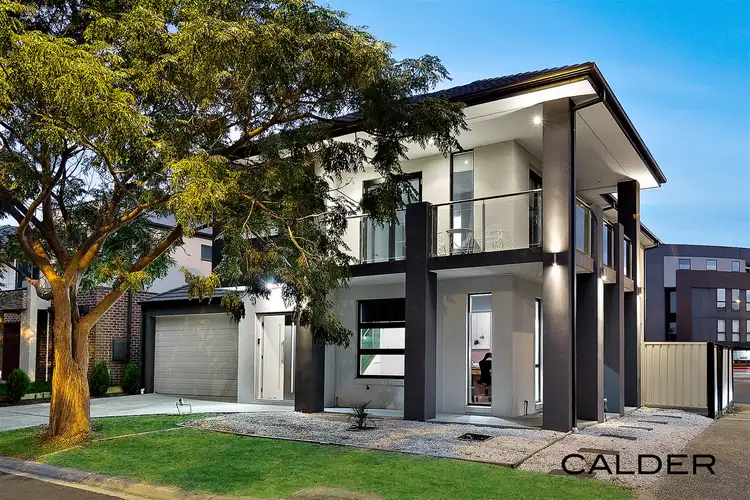 2 Murchison Place