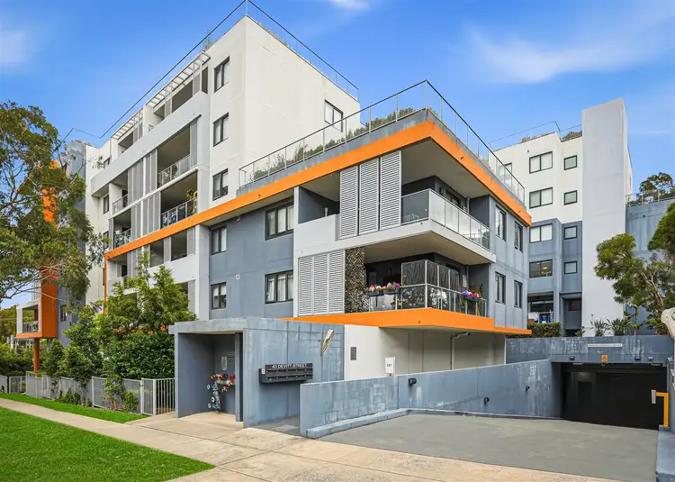 210/43 Devitt Street