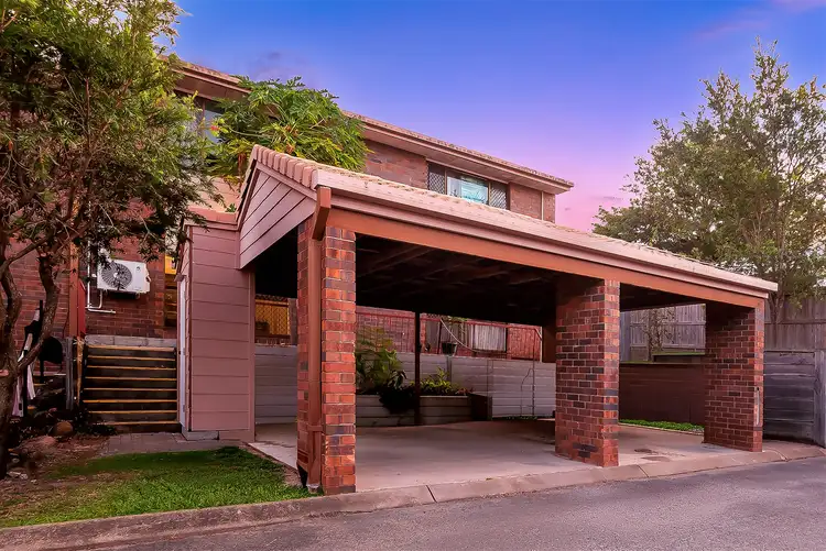 12/10 Damalis Street
