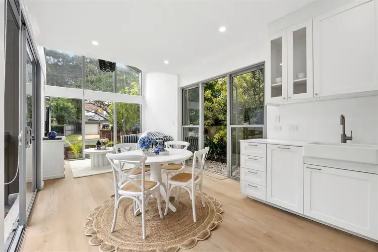 45 Irrubel Rd
