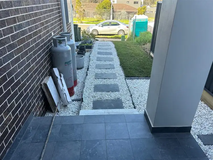 8A Chinnor Street