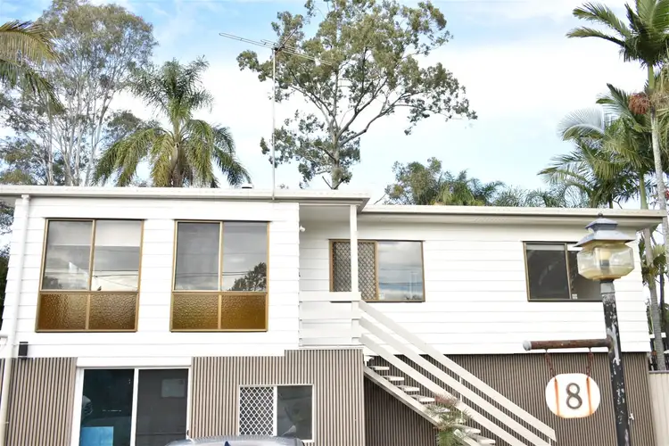 8 Liana Court
