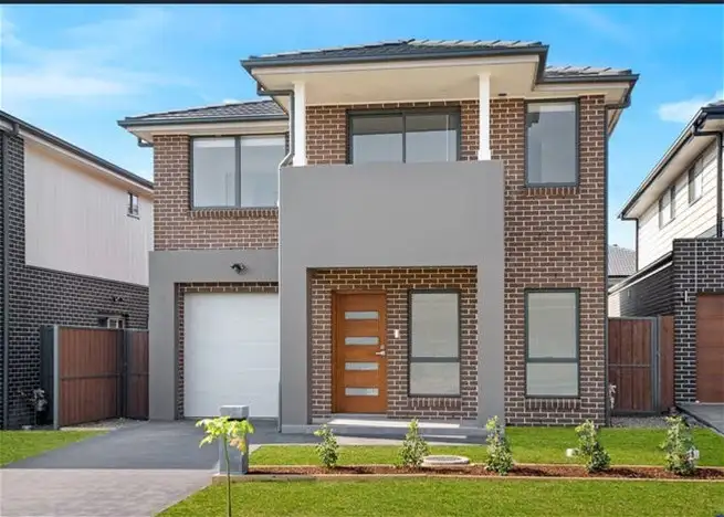 11 Starling Street