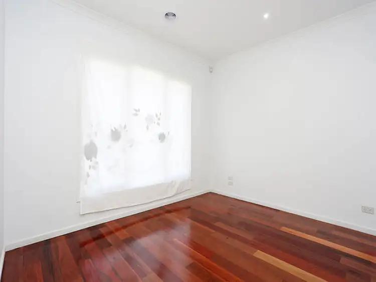 Sixth view of Homely house listing, 2/7 Jo-anne Place, Kings Park VIC 3021