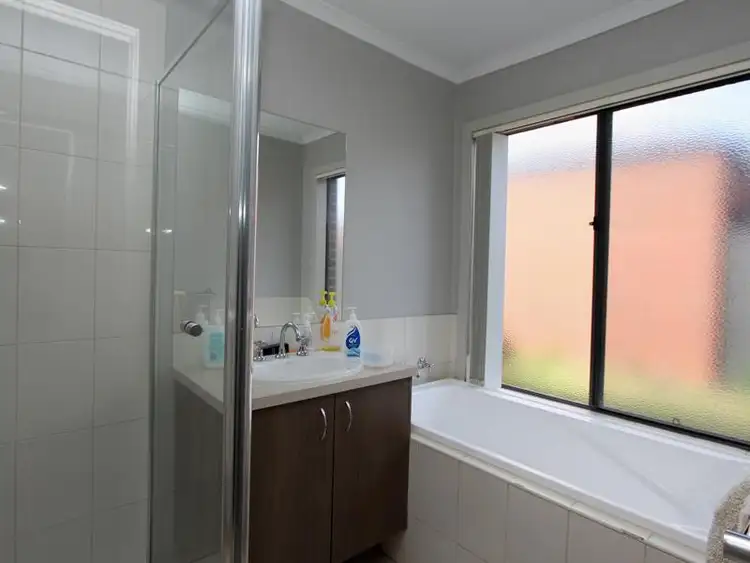 Sixth view of Homely house listing, 4 Billabong Crescent, Tarneit VIC 3029