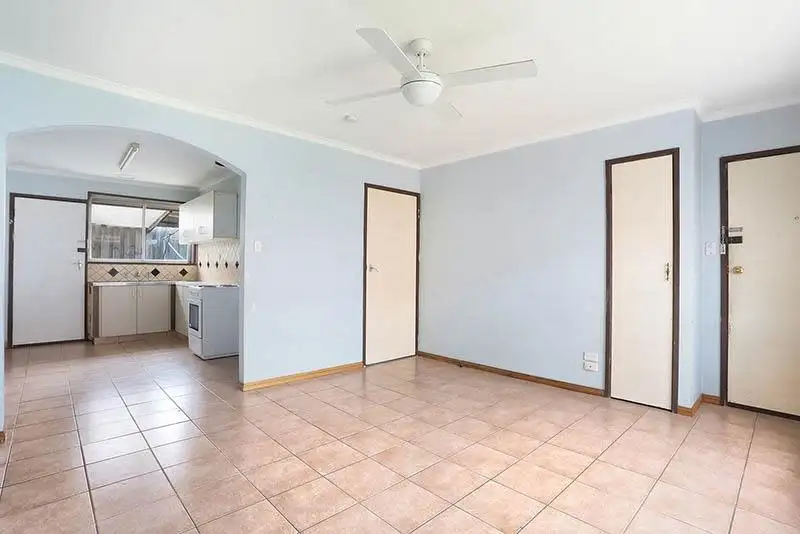 Main view of Homely unit listing, 2/221 Main Road East, St Albans VIC 3021