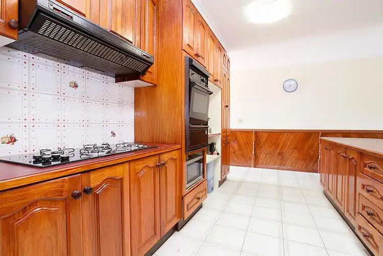 Fourth view of Homely house listing, 7 Balmoral Close, Kings Park VIC 3021